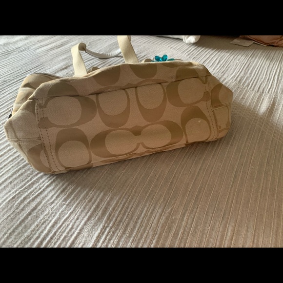 Coach Bag - Picture 6 of 7